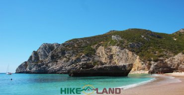 Entre o Castelo de Sesimbra e a Praia do Ribeiro do Cavalo